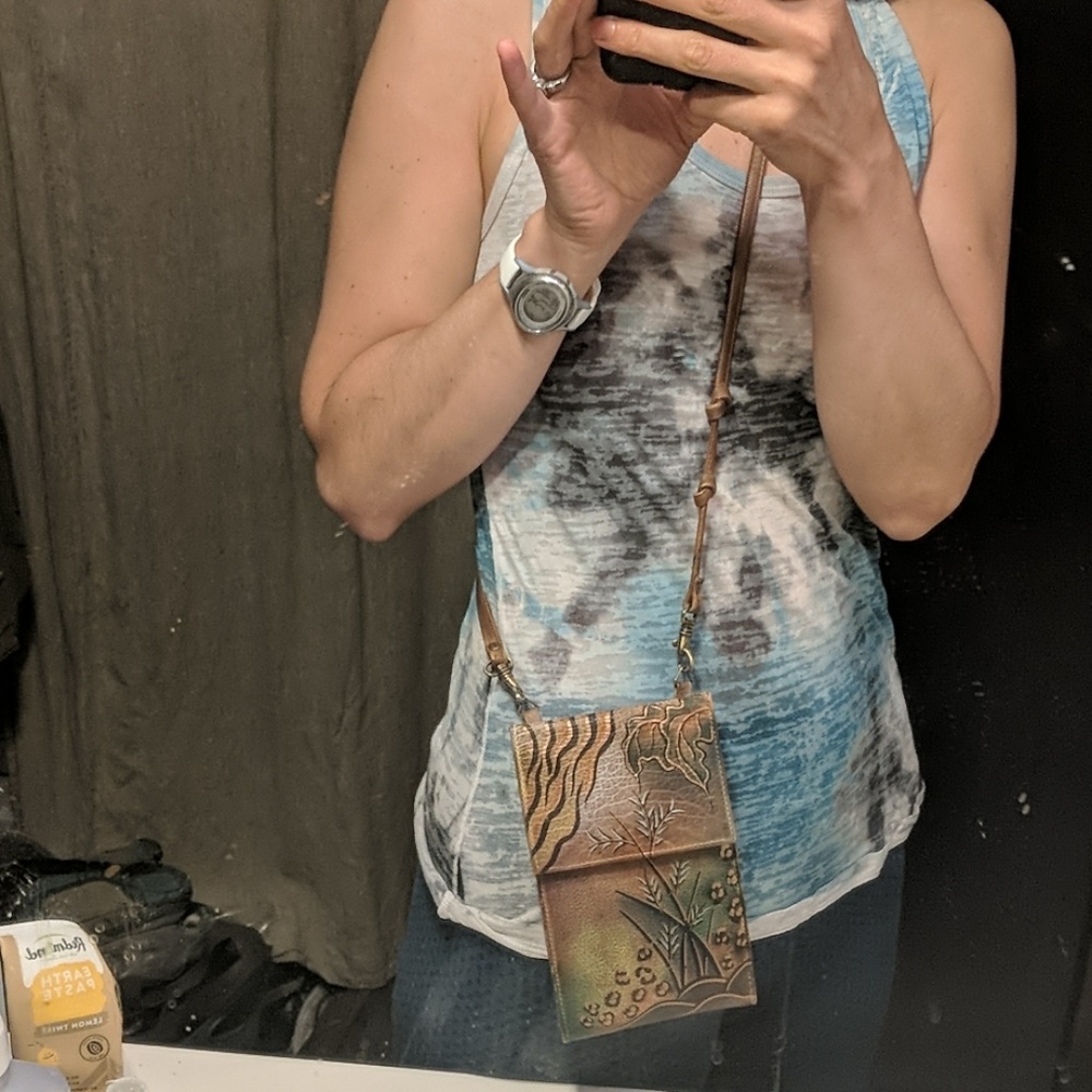 Anuschka Wallet Cross Body